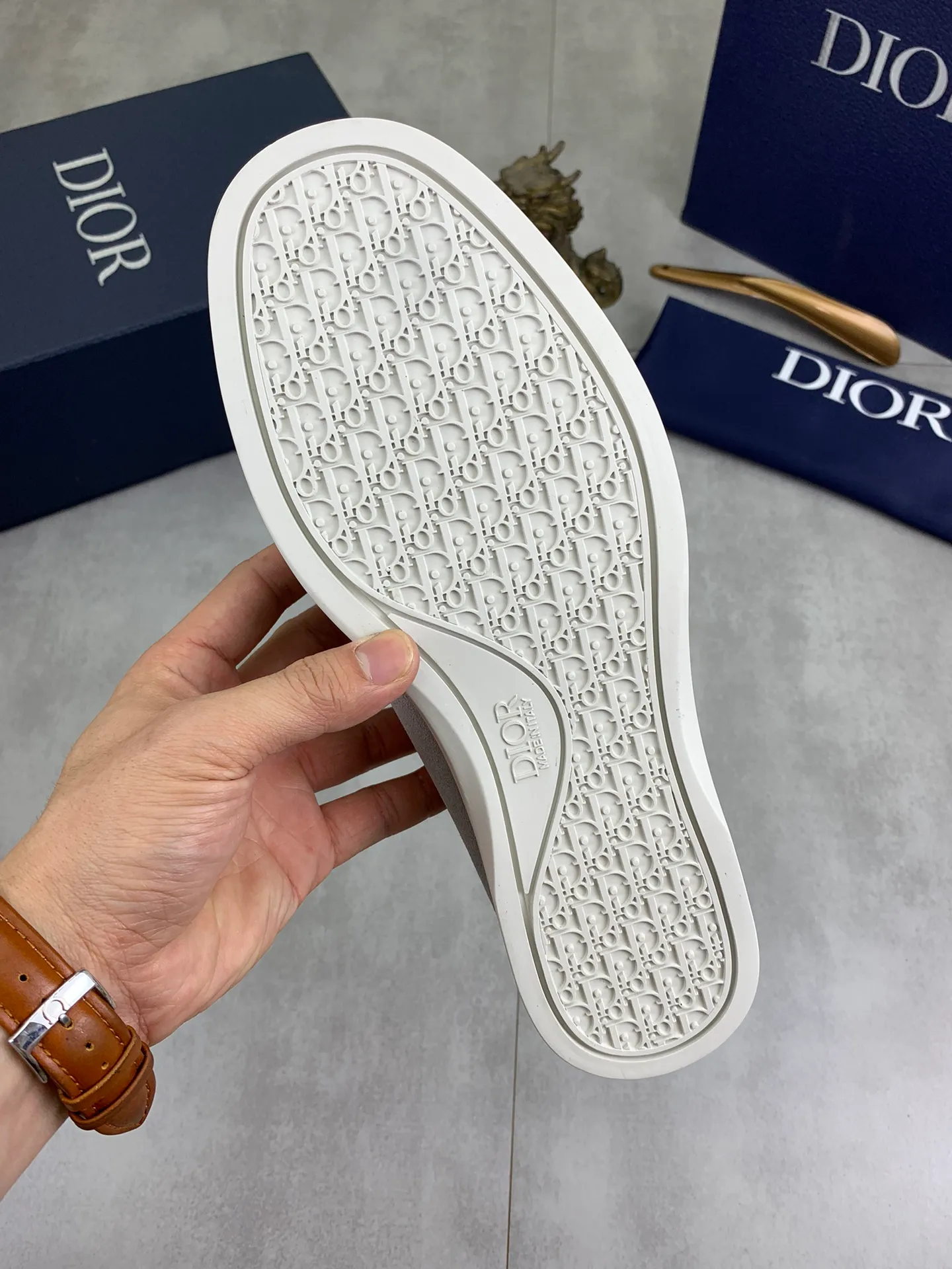 Men's shoes 💰P542 New 💰Higher version 💎💎💎Dior original 1:1 replica! Top Italian purchasing agent! Men's business casual leather shoes, original imported calfskin upper, ultimate texture, gentleman style, imported water-dyed cowhide inside, top-quality original Italian rubber outsole, first-class workmanship, top quality! Size: 39-44 (38 45 customized) 3️⃣ colors available